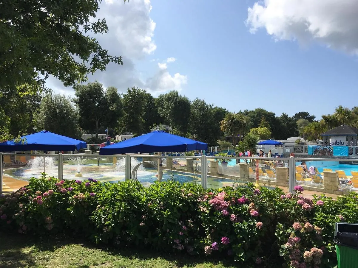 Campsite Campingker Hotel Pont-Aven